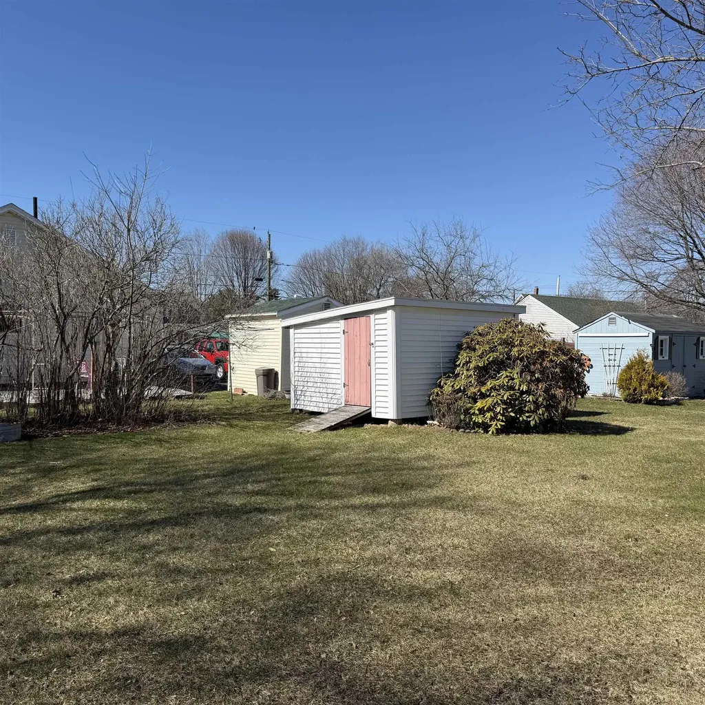 10 Willey Street Rochester NH 03867