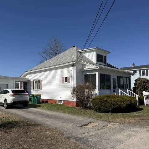 10 Willey Street Rochester NH 03867