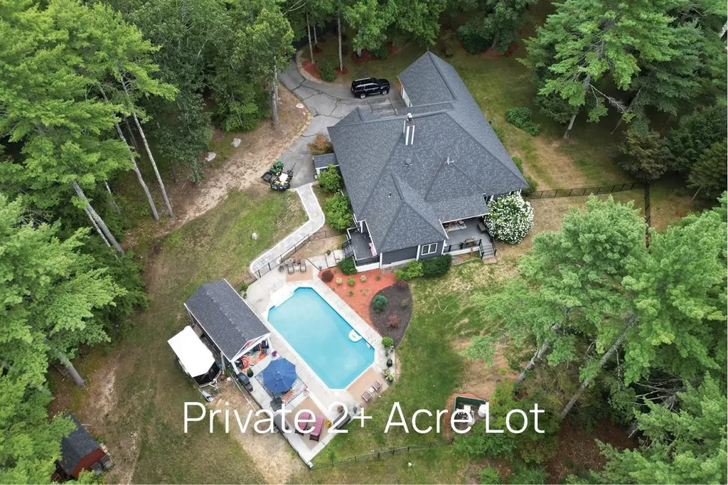 53 Meadow Fox Lane Chester NH 03036