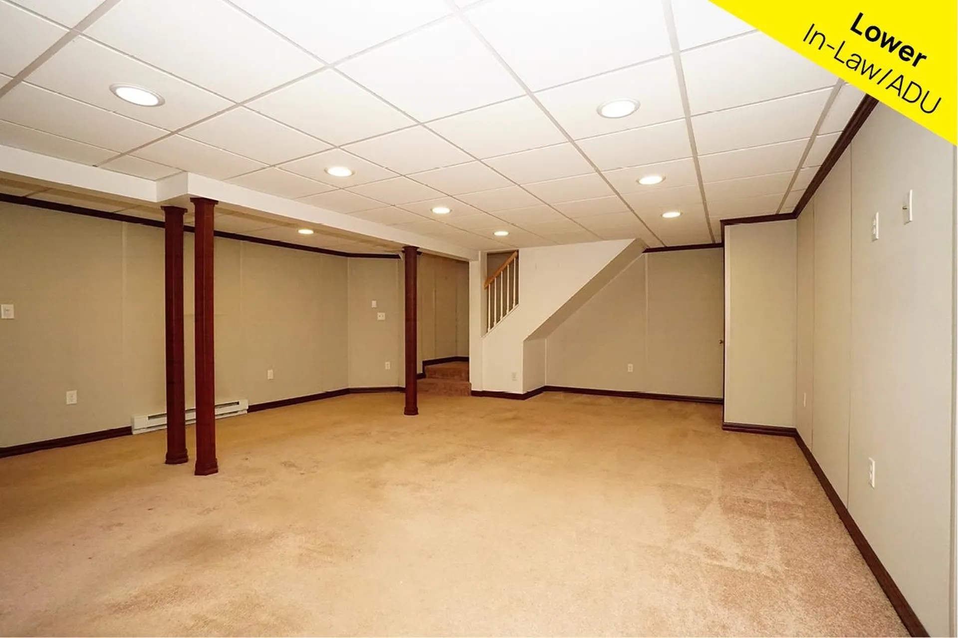 53 Meadow Fox Lane Chester NH 03036