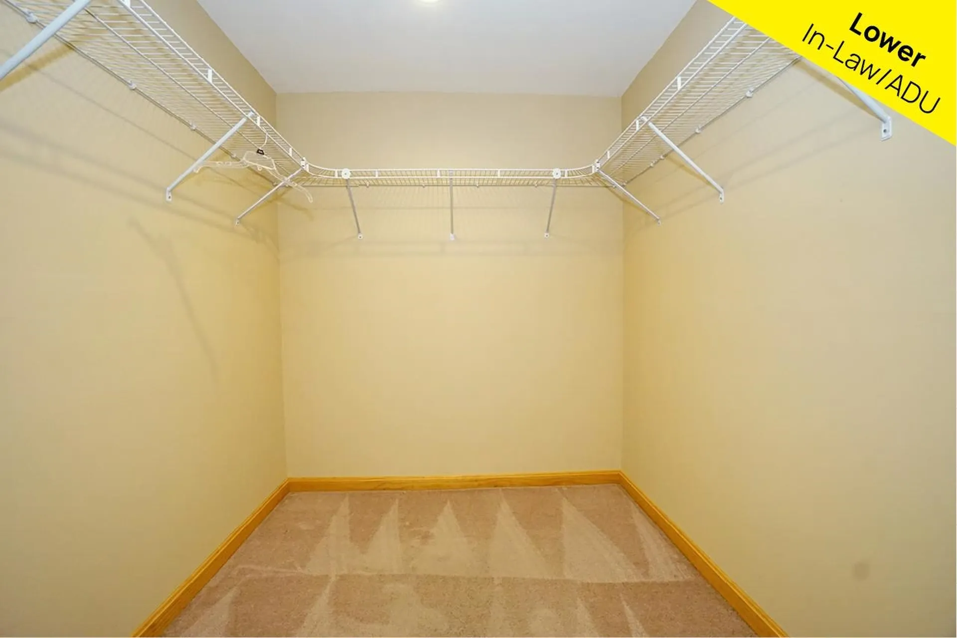 53 Meadow Fox Lane Chester NH 03036