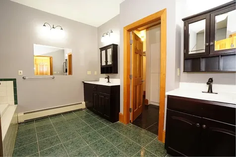 53 Meadow Fox Lane Chester NH 03036