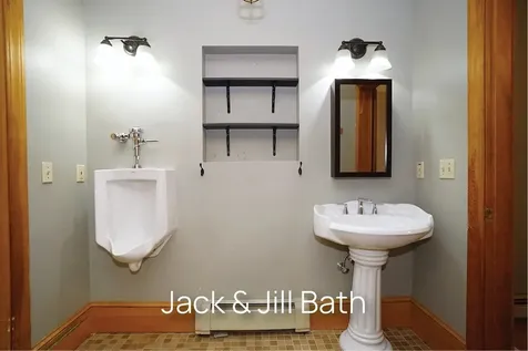 53 Meadow Fox Lane Chester NH 03036