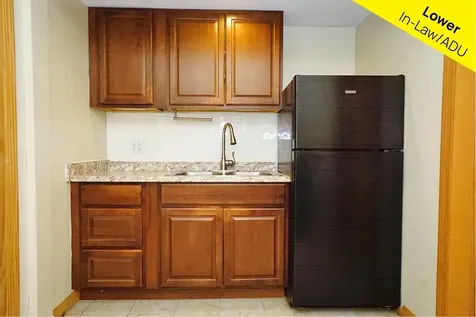 53 Meadow Fox Lane Chester NH 03036