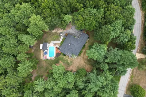 53 Meadow Fox Lane Chester NH 03036