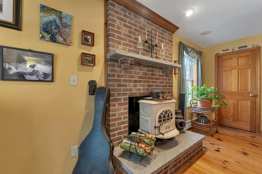 59 Davis Crossing Road New Durham NH 03855