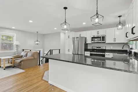9 Gamache Road Derry NH 03038