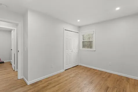 9 Gamache Road Derry NH 03038