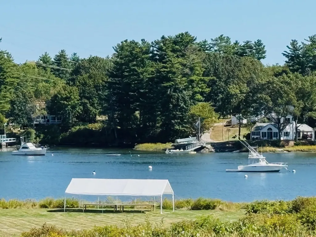 39 Isaac Lucas Circle Dover NH 03820