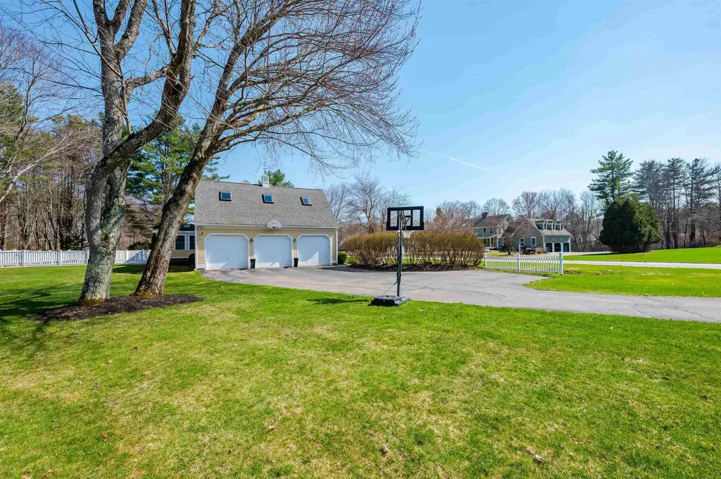 39 Isaac Lucas Circle Dover NH 03820