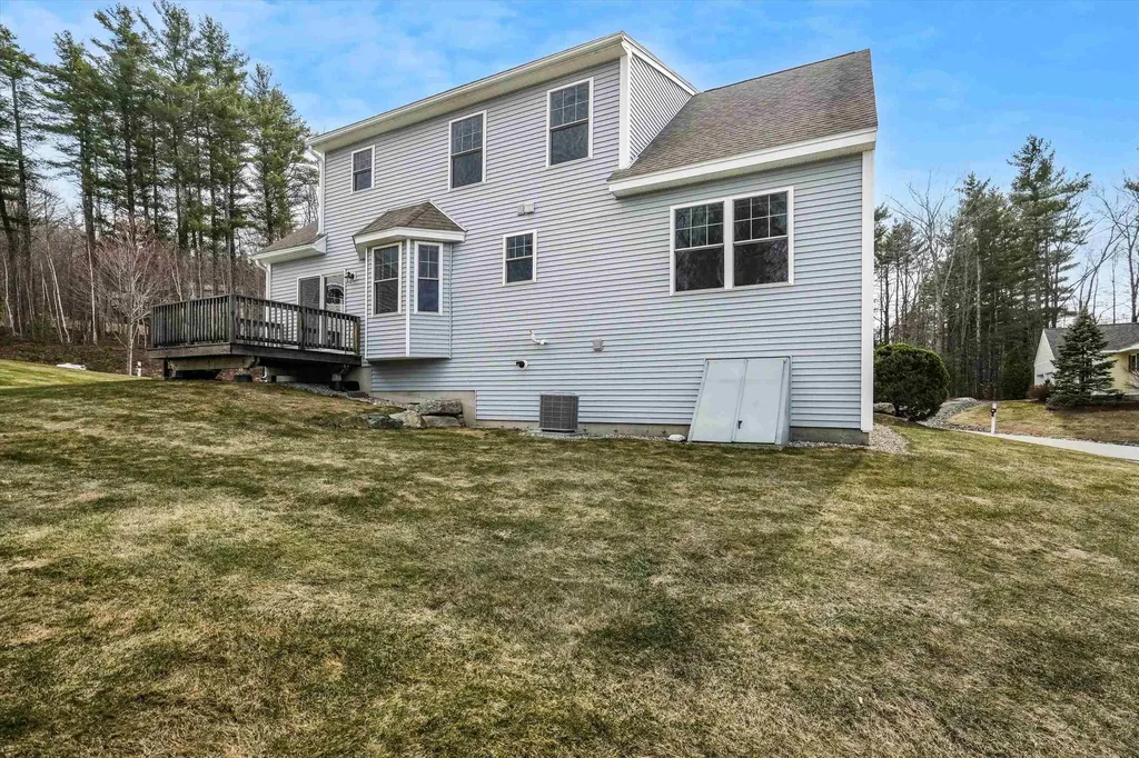 37 Reserve Way Milford NH 03055