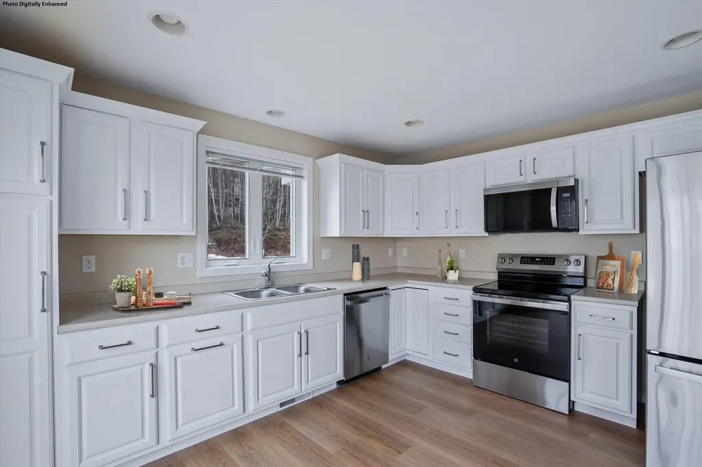 37 Reserve Way Milford NH 03055