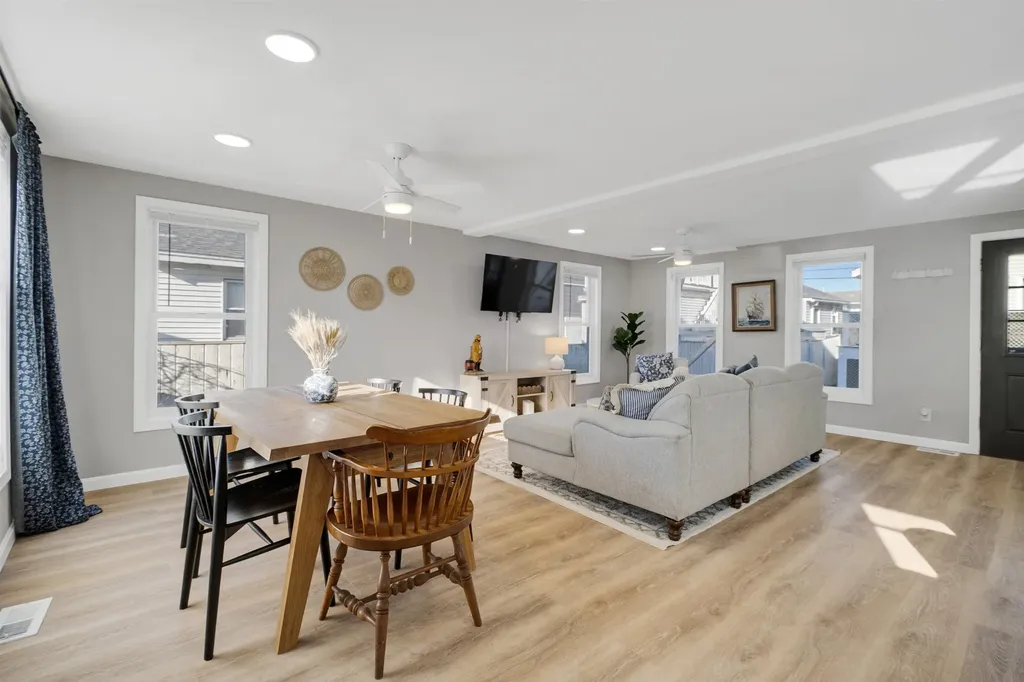 9A N Street Hampton NH 03842