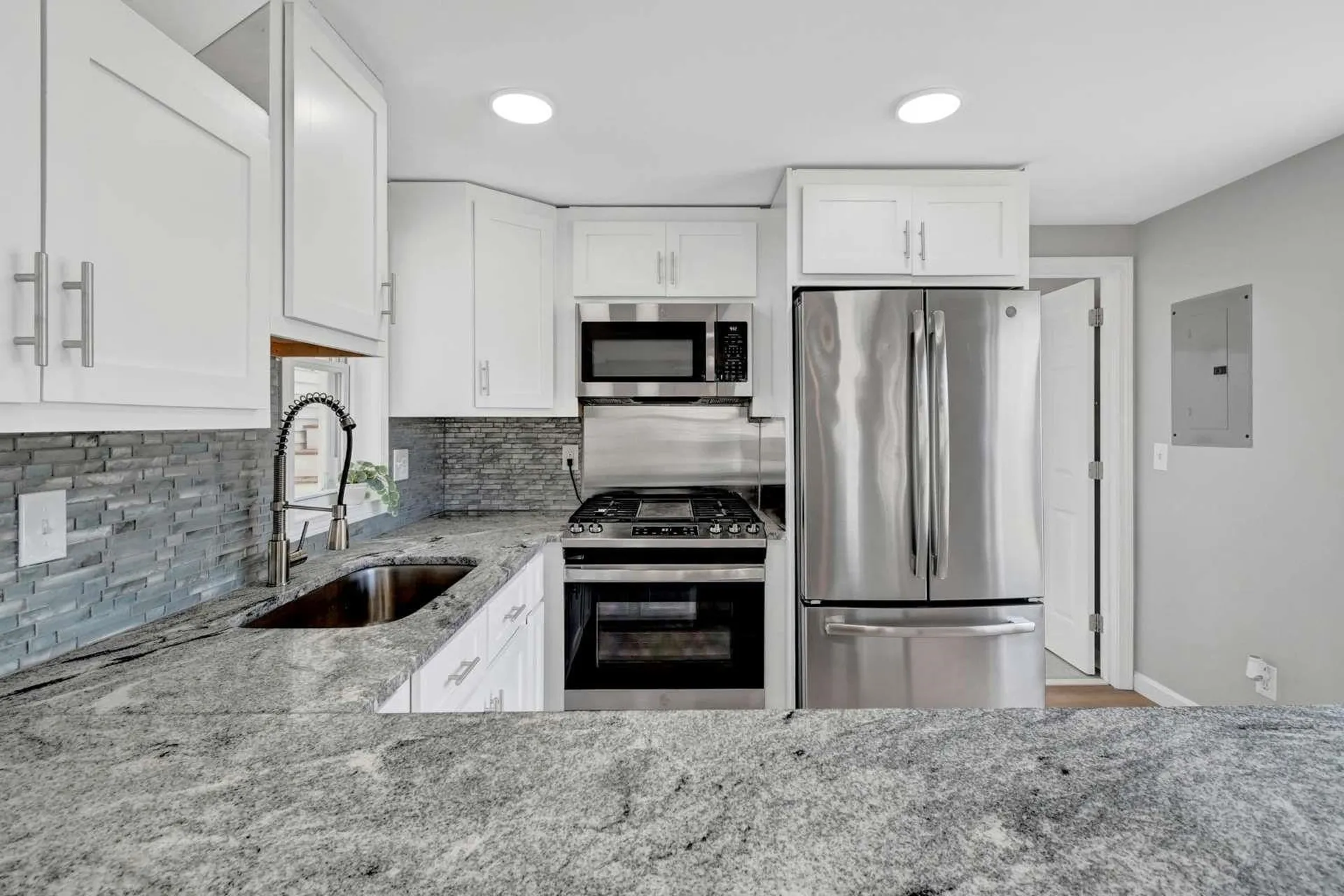 9A N Street Hampton NH 03842