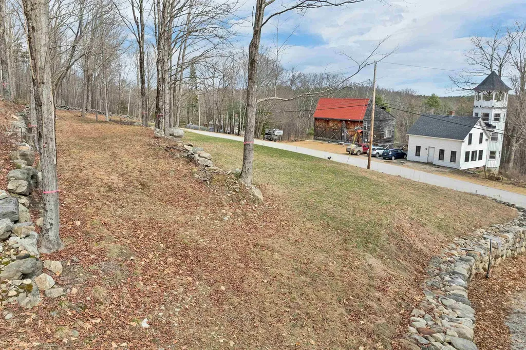 7298 Oak Hill Road Loudon NH 03307