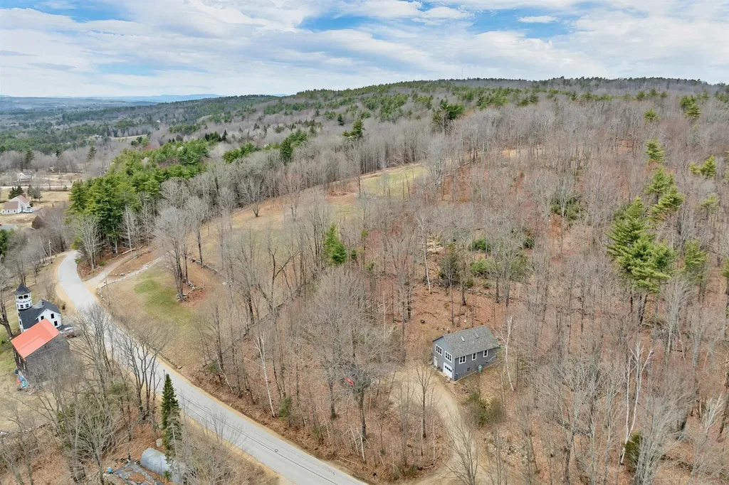 7298 Oak Hill Road Loudon NH 03307