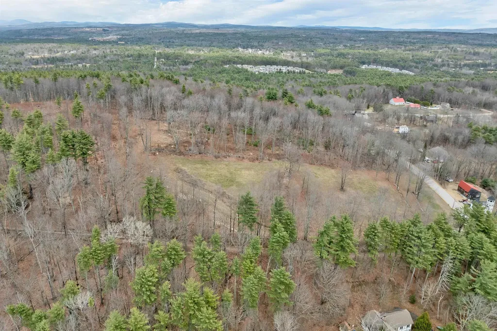 7298 Oak Hill Road Loudon NH 03307