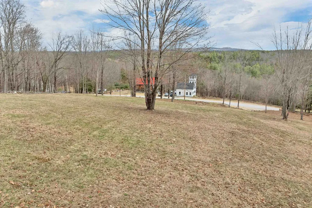 7298 Oak Hill Road Loudon NH 03307