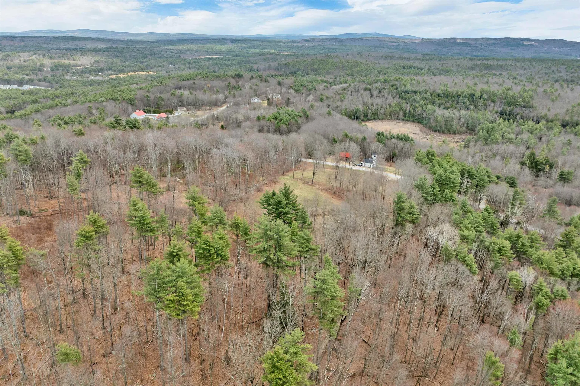 7298 Oak Hill Road Loudon NH 03307