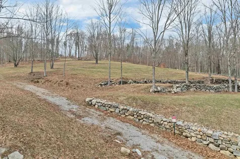 7298 Oak Hill Road Loudon NH 03307