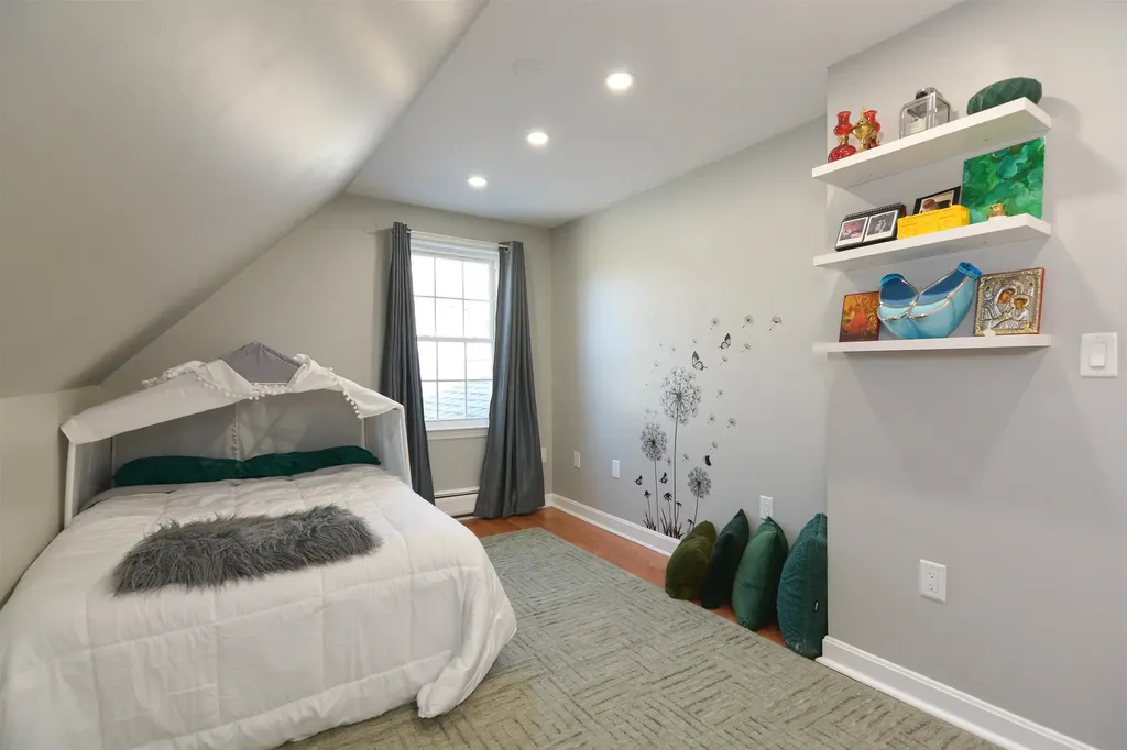 10 Whidden Lane Litchfield NH 03052