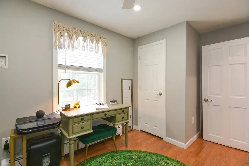 10 Whidden Lane Litchfield NH 03052