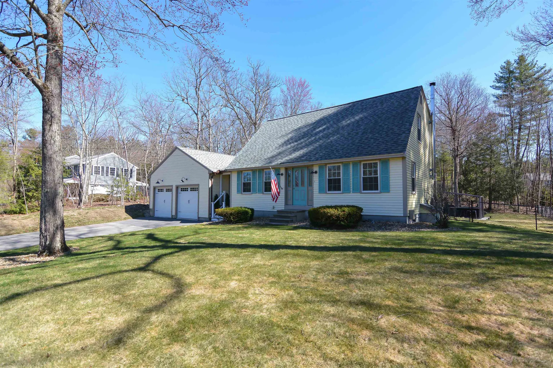 10 Whidden Lane Litchfield NH 03052