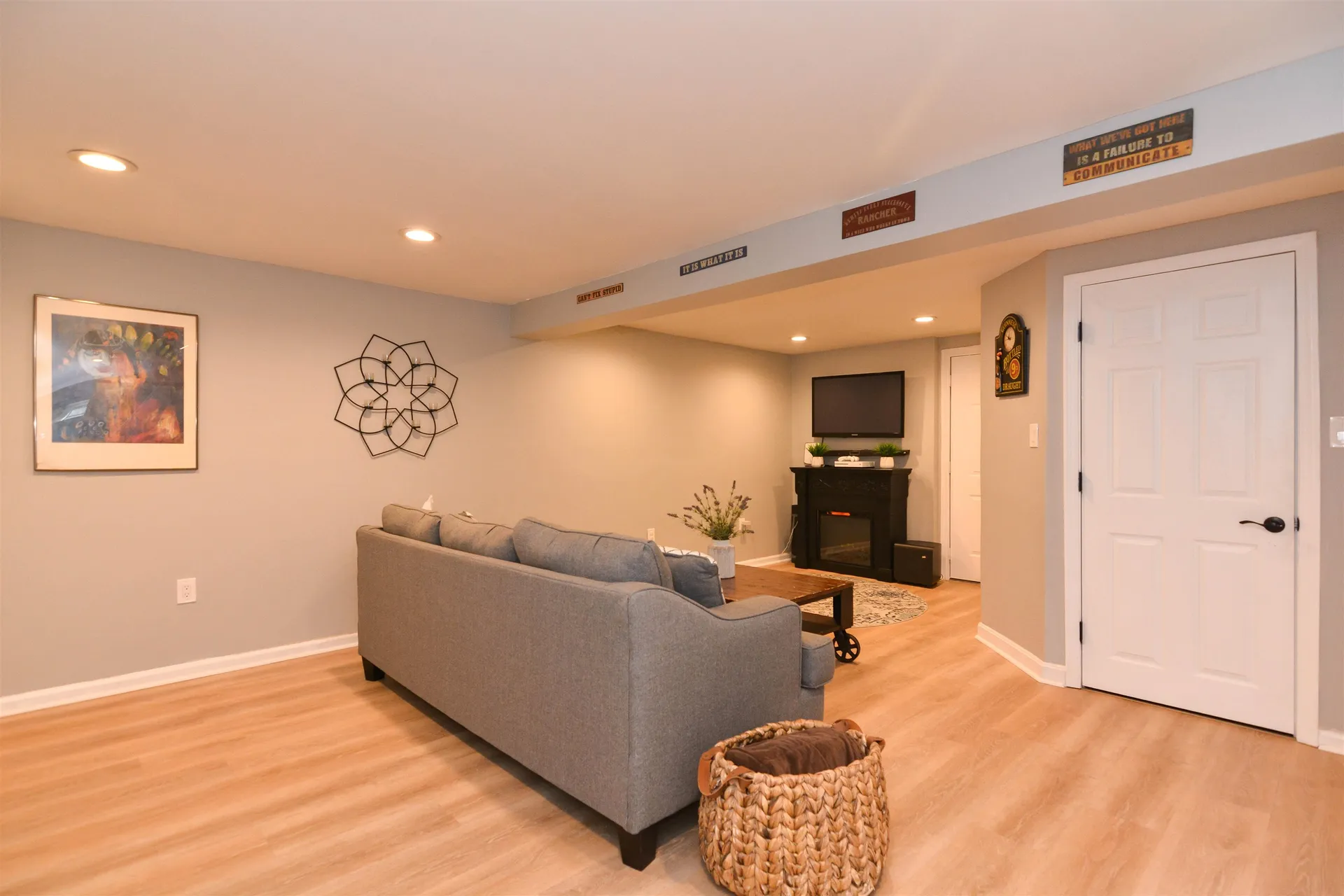 10 Whidden Lane Litchfield NH 03052