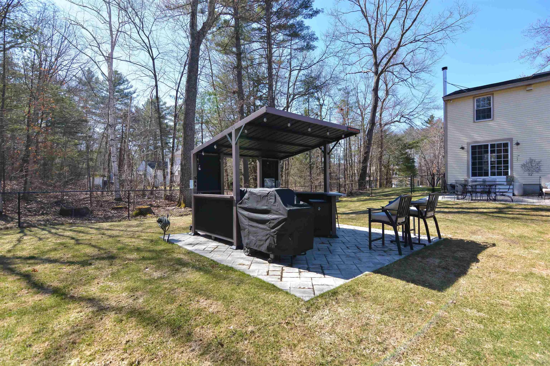 10 Whidden Lane Litchfield NH 03052