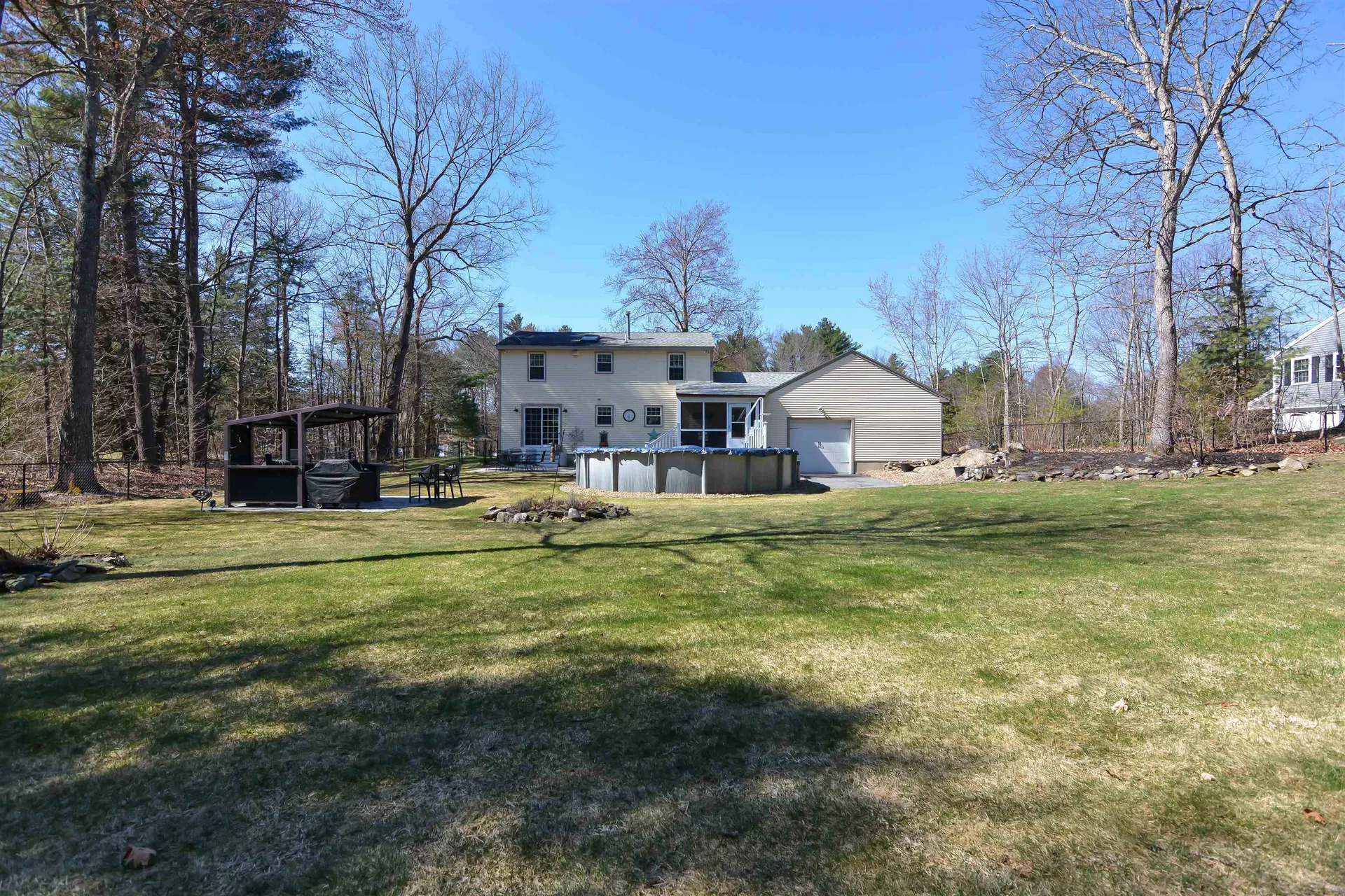 10 Whidden Lane Litchfield NH 03052