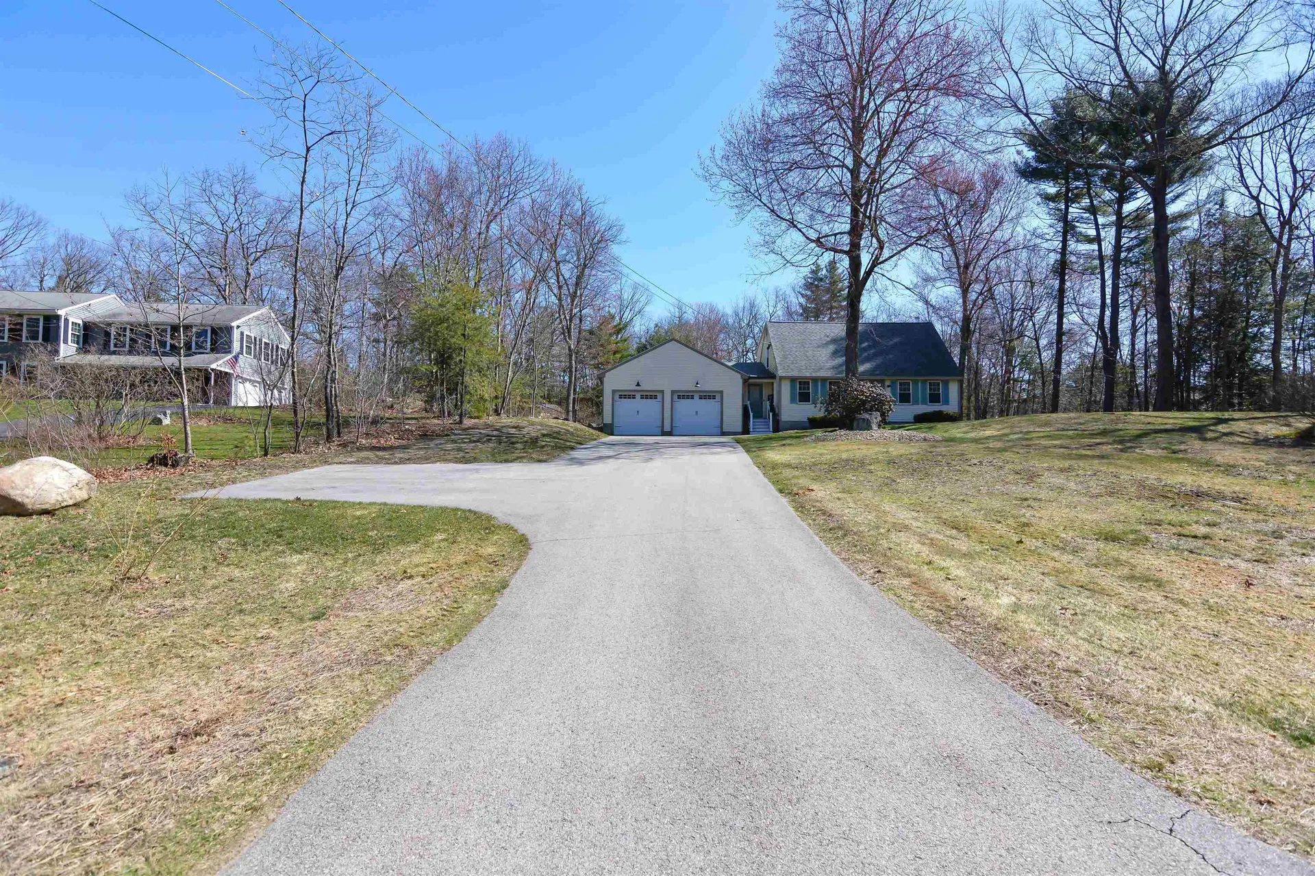 10 Whidden Lane Litchfield NH 03052