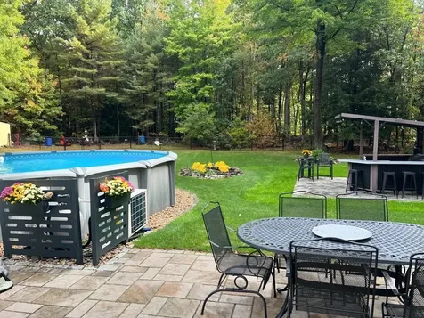 10 Whidden Lane Litchfield NH 03052