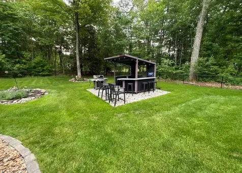 10 Whidden Lane Litchfield NH 03052