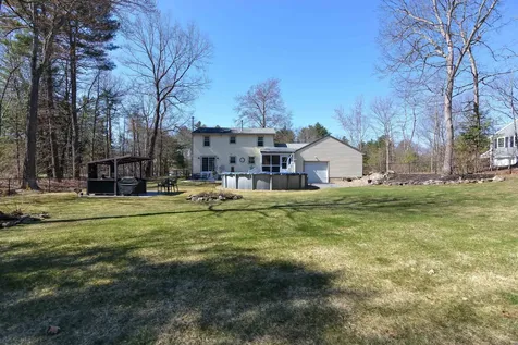 10 Whidden Lane Litchfield NH 03052