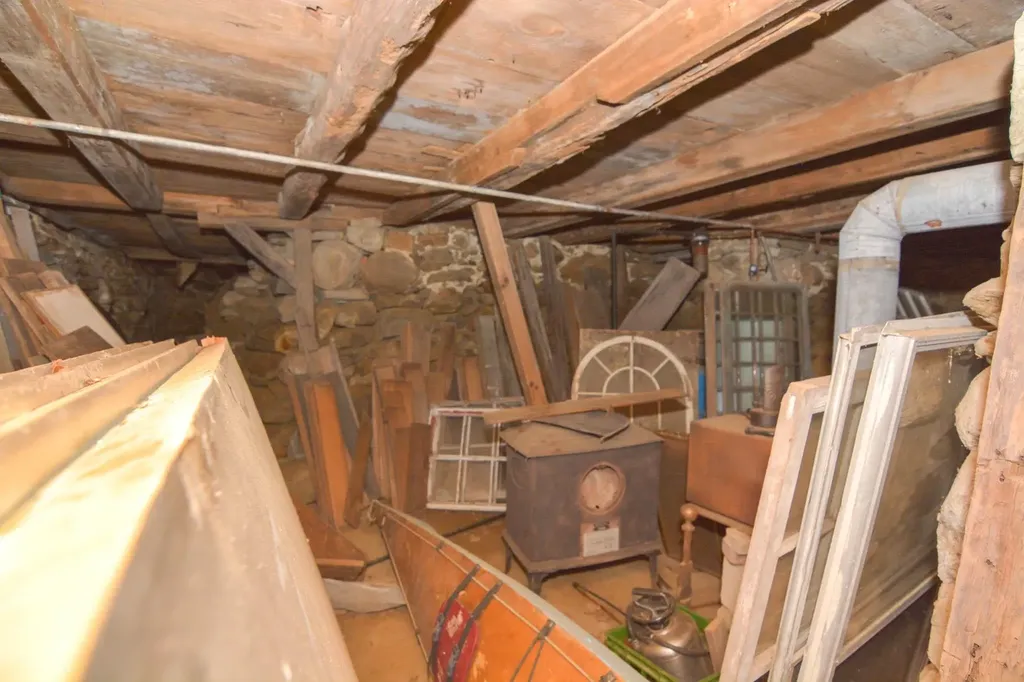 42 Bear Hill Road Newton NH 03858