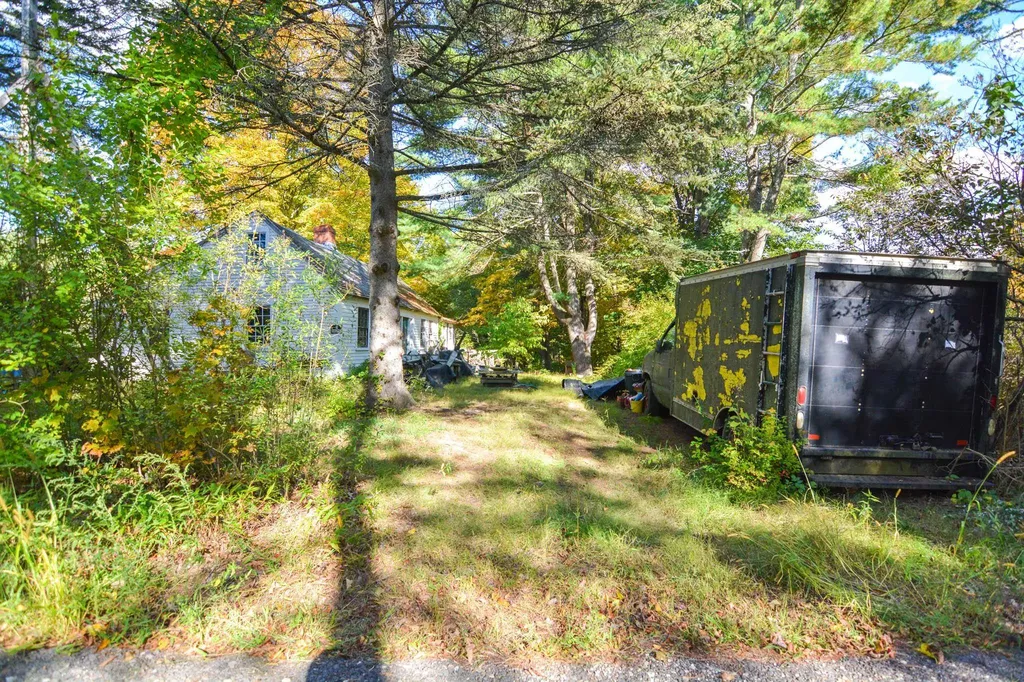 42 Bear Hill Road Newton NH 03858