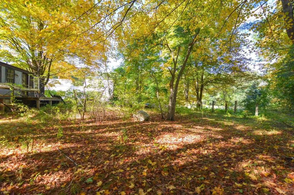 42 Bear Hill Road Newton NH 03858