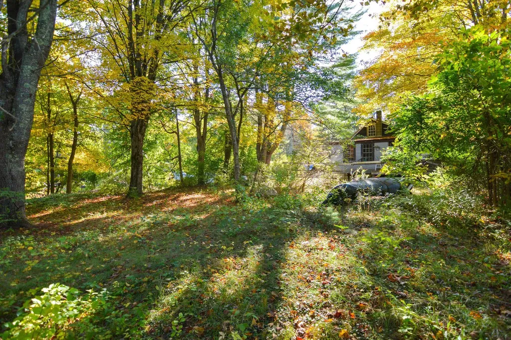 42 Bear Hill Road Newton NH 03858