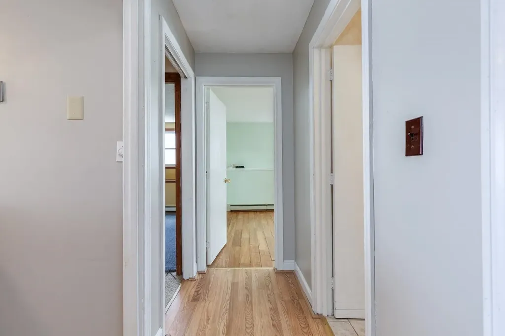 3 Ski Doo Lane Deerfield NH 03037