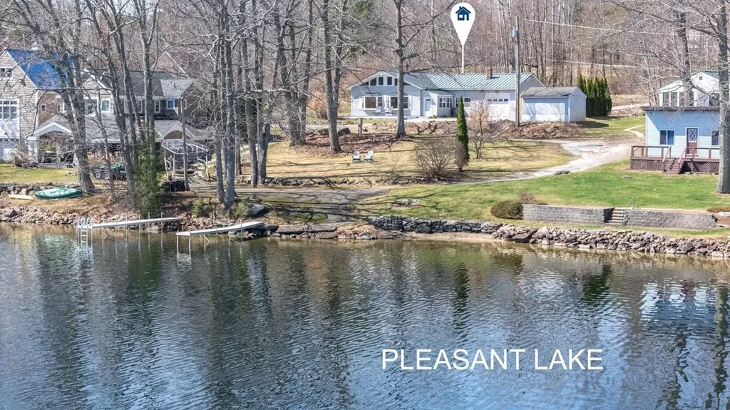 3 Ski Doo Lane Deerfield NH 03037