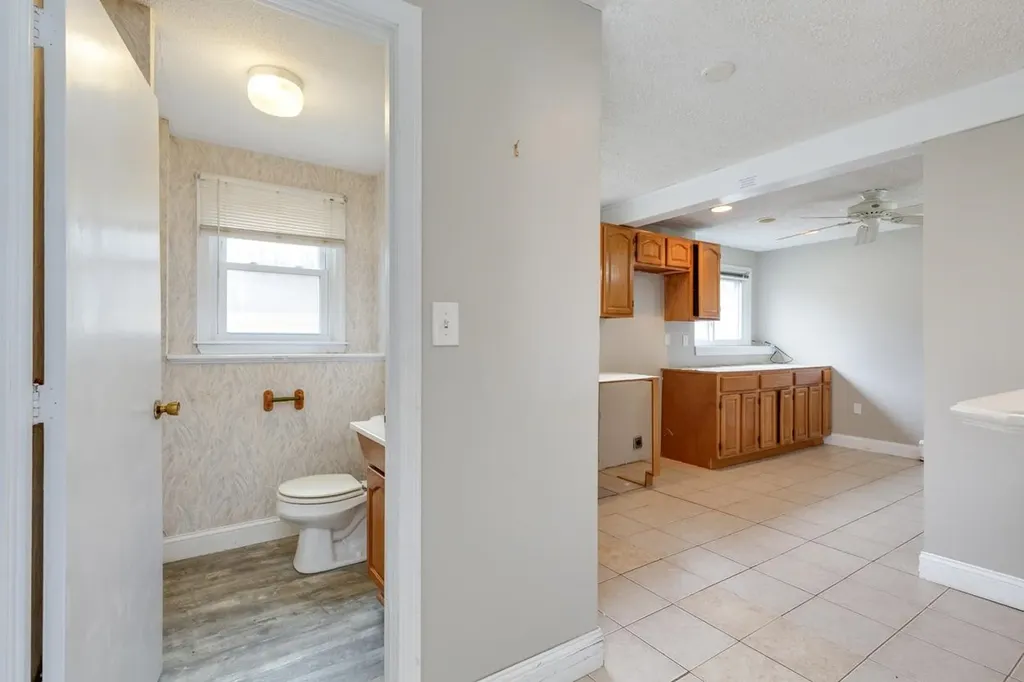 3 Ski Doo Lane Deerfield NH 03037