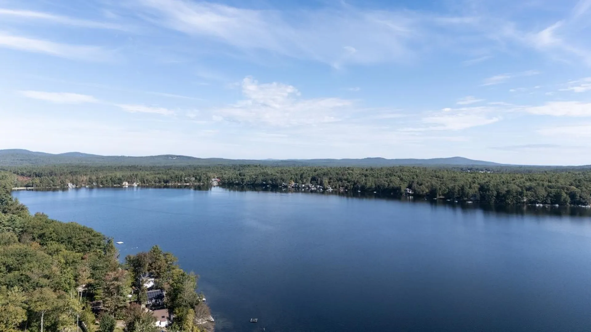 3 Ski Doo Lane Deerfield NH 03037