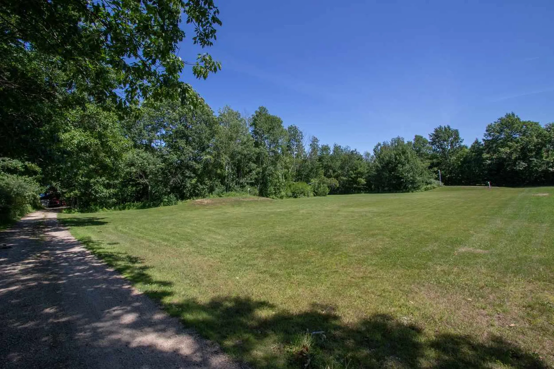 3 Ski Doo Lane Deerfield NH 03037