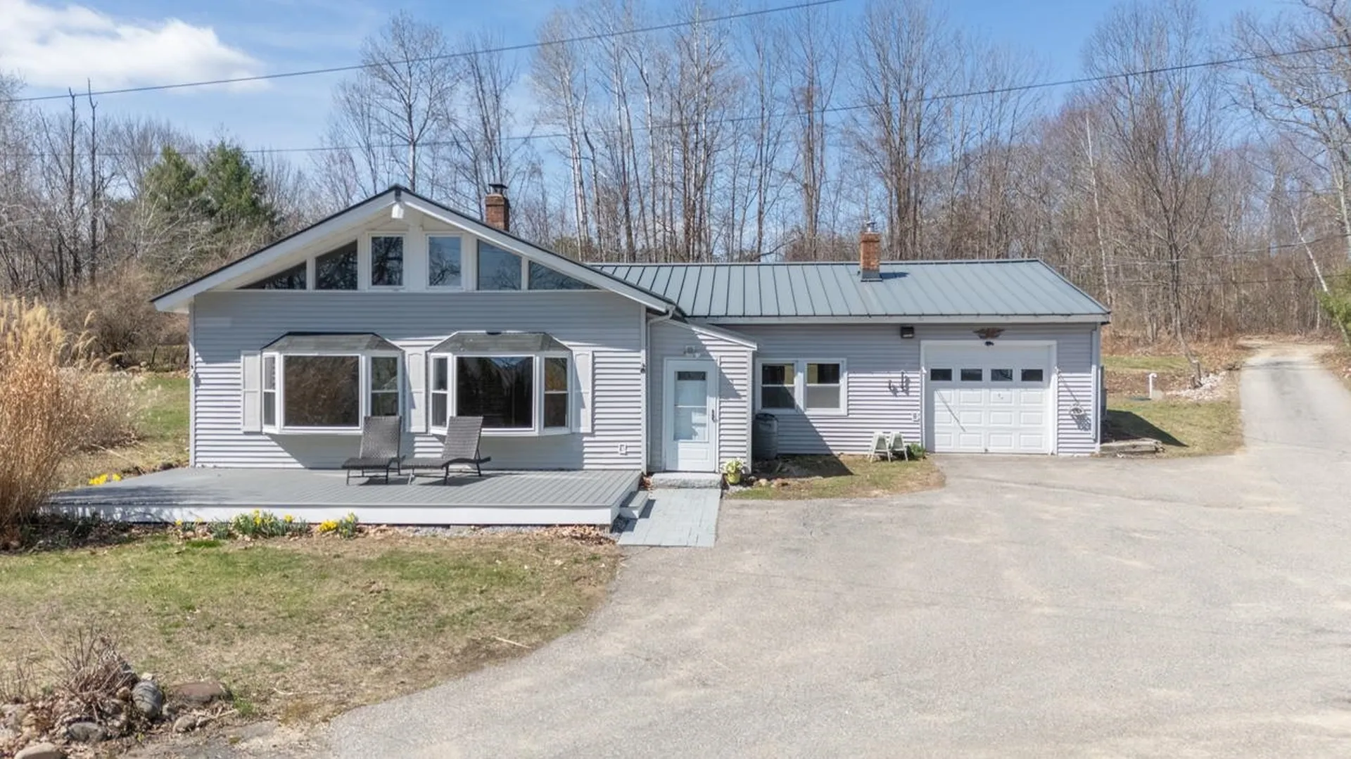 3 Ski Doo Lane Deerfield NH 03037