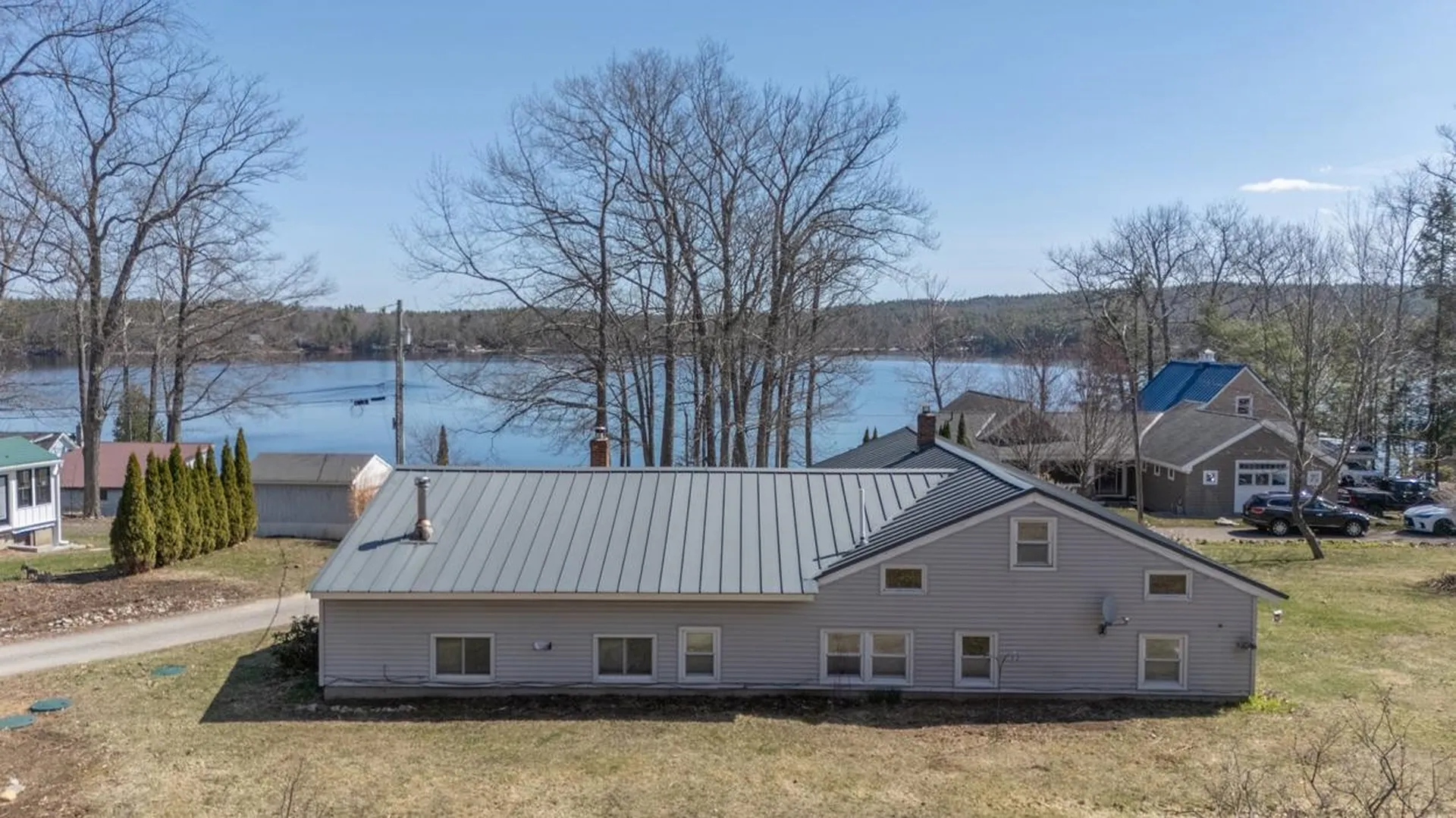 3 Ski Doo Lane Deerfield NH 03037