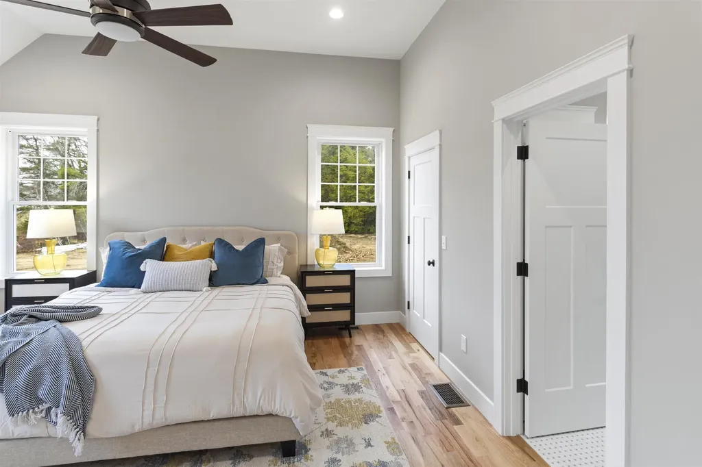 8 Stone Creek Drive Brentwood NH 03833