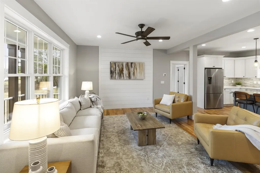 8 Stone Creek Drive Brentwood NH 03833