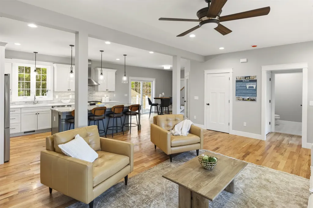 8 Stone Creek Drive Brentwood NH 03833