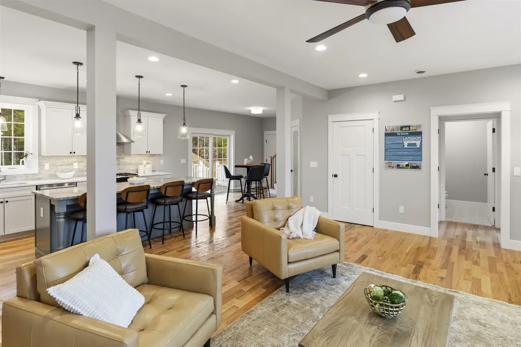 8 Stone Creek Drive Brentwood NH 03833