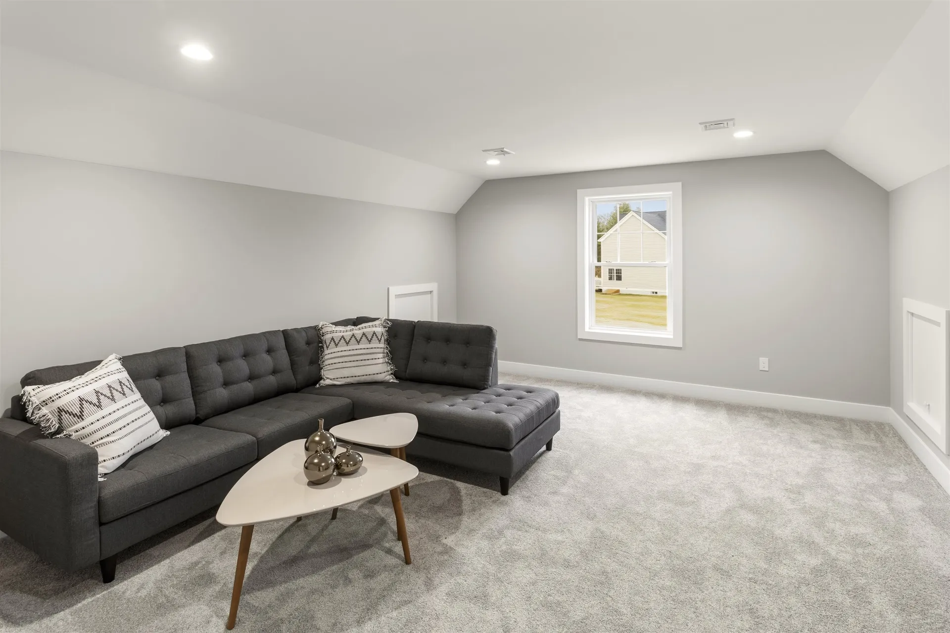 8 Stone Creek Drive Brentwood NH 03833